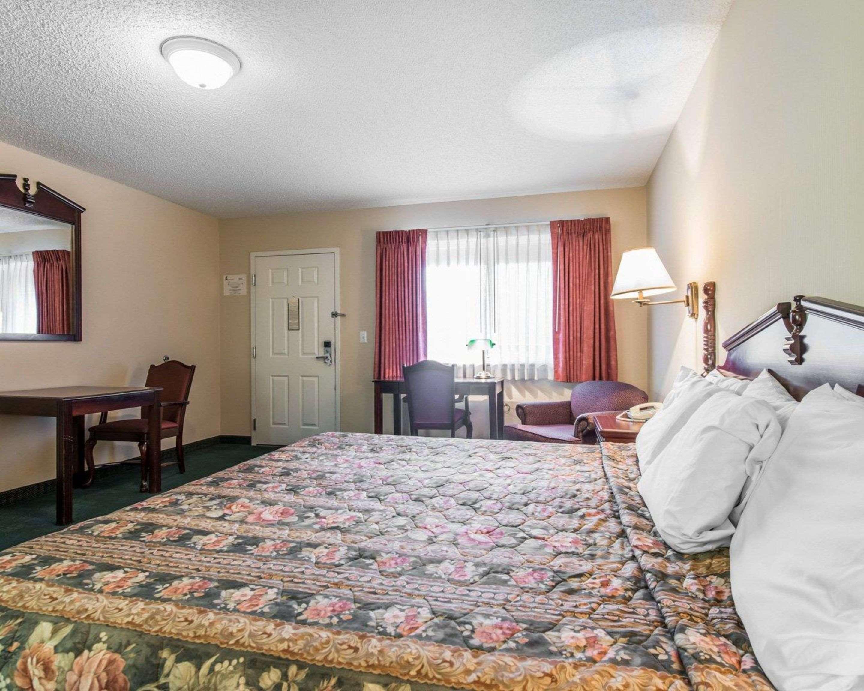 Quality Inn & Suites Manitou Springs At Pikes Peak Exterior foto