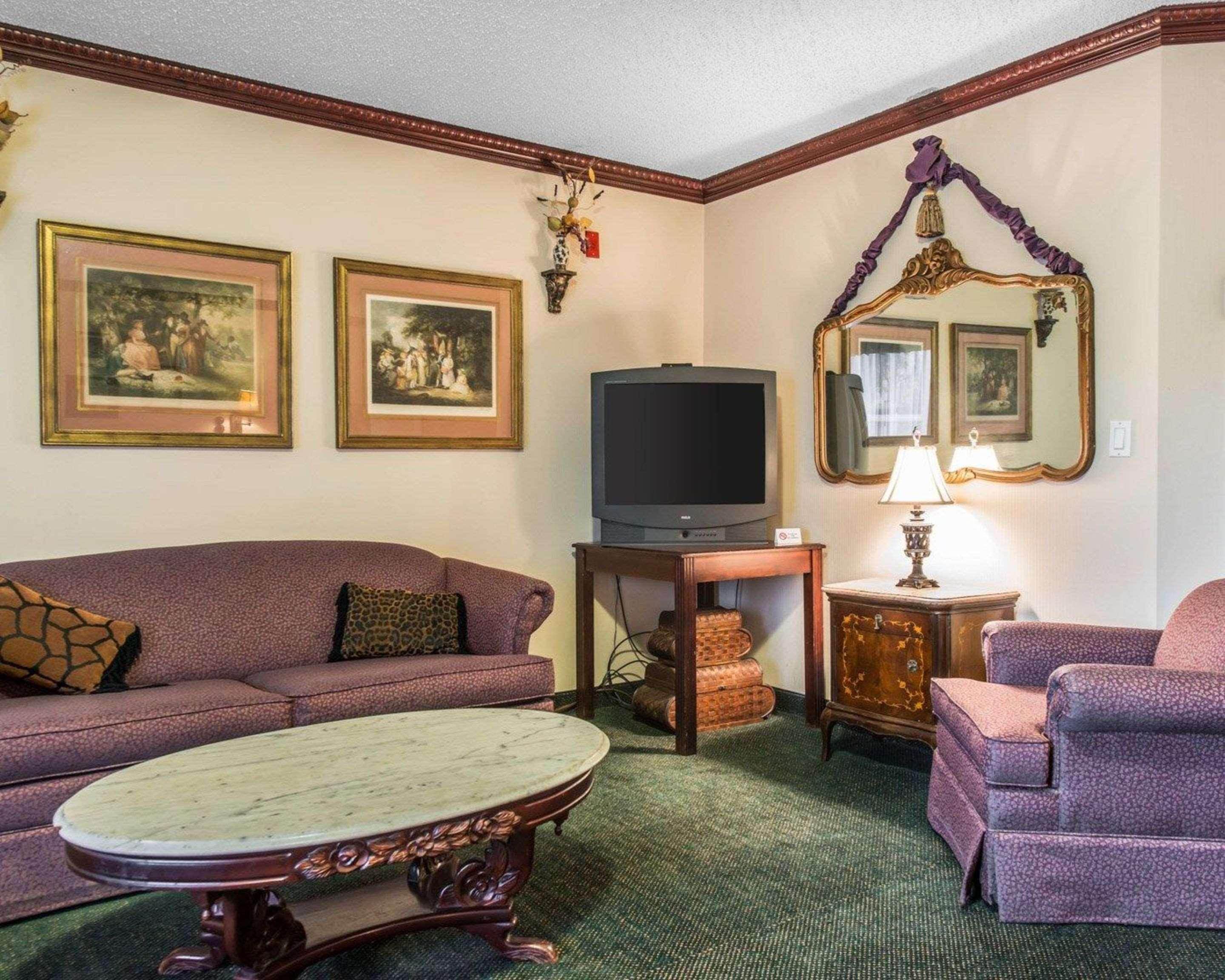 Quality Inn & Suites Manitou Springs At Pikes Peak Exterior foto