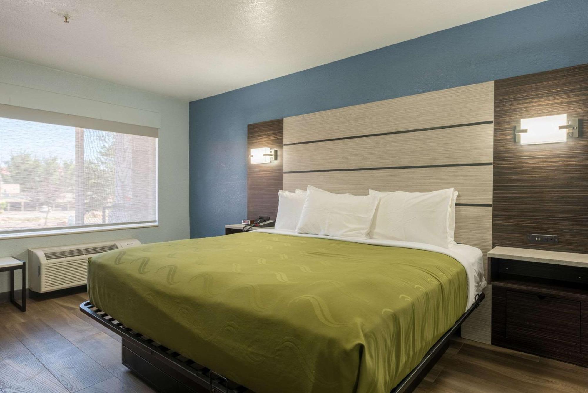 Quality Inn & Suites Manitou Springs At Pikes Peak Exterior foto