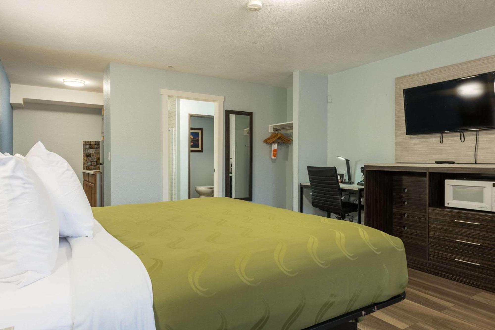 Quality Inn & Suites Manitou Springs At Pikes Peak Exterior foto
